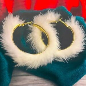 🆕 Girly Heart - Snowbunny Mink Hair Earrings - For Women - Costume Jewelry 🐰